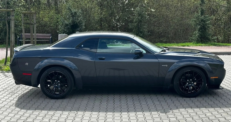 Dodge Challenger cena 141450 przebieg: 125025, rok produkcji 2017 z Płock małe 631